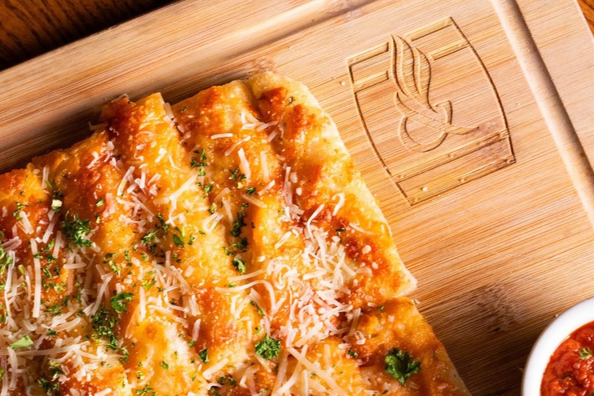 Cheesy garlic bread